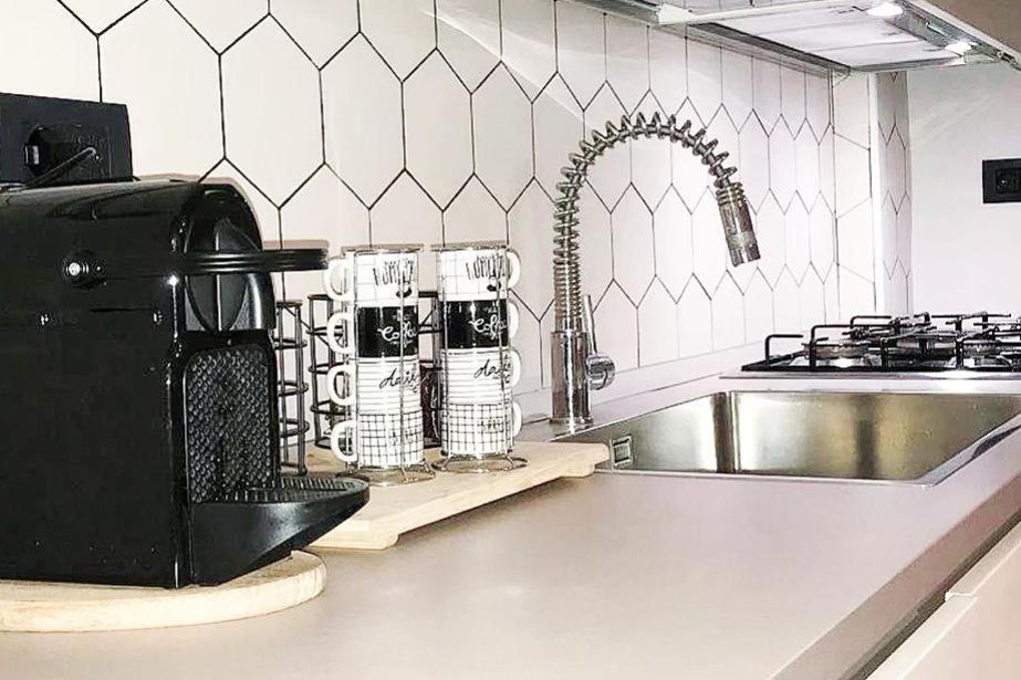Bed&Coffee Napoli - Scarlatti Apartment Bagian luar foto